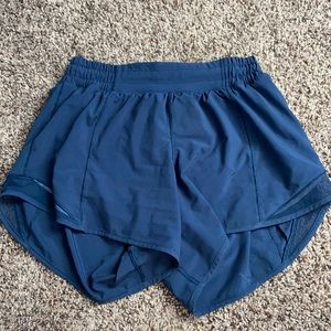 size 4 navy blue hotty hot lulu shorts